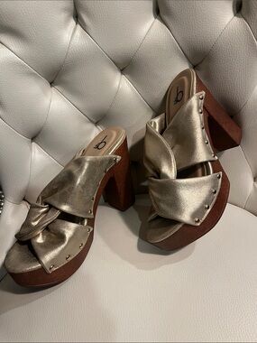Gold Knot Platform Sandals with Stud Accents